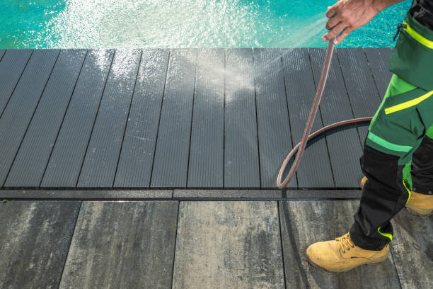 Best Deck Pressure Washing  in East Cleveland, OH